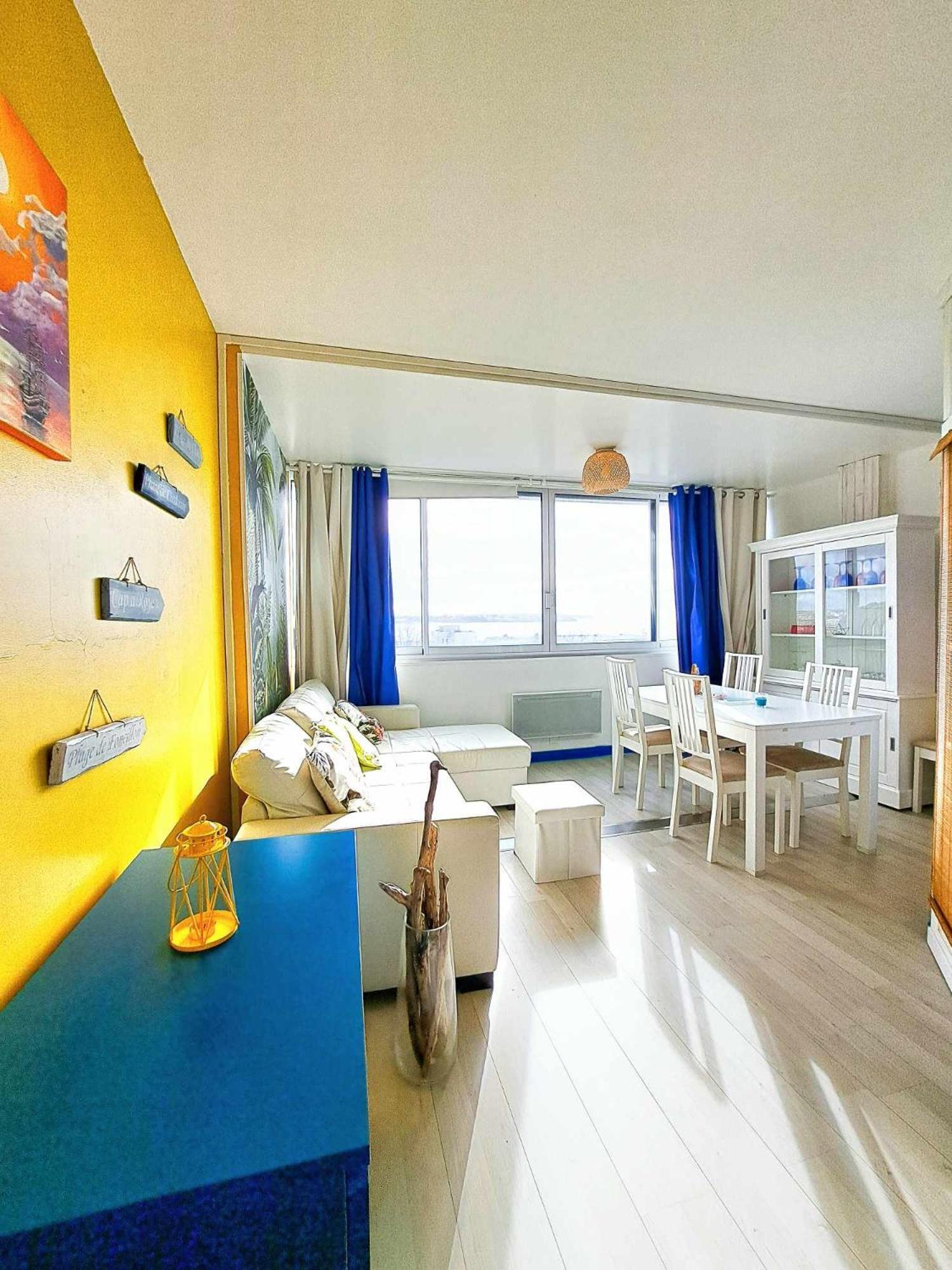 Apartment L'escale - Vue Mer, Plage, Centre Ville, Ideal Pour Couple *